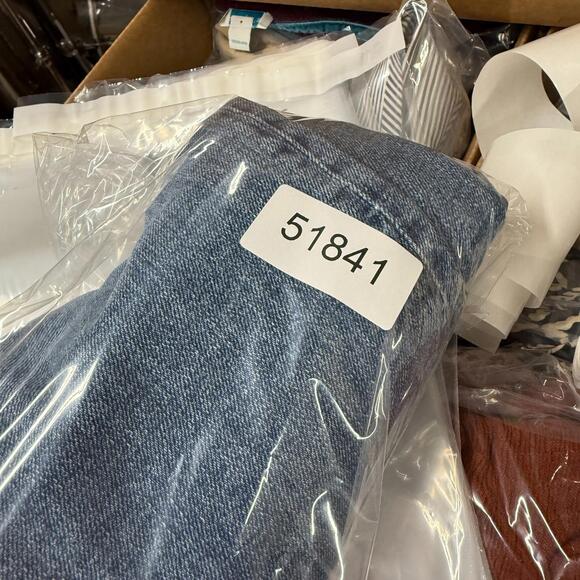 J. Crew Jeans Women 27 Blue Denim Medium Wash Slim Boyfriend Pockets MId Rise - Picture 7 of 7